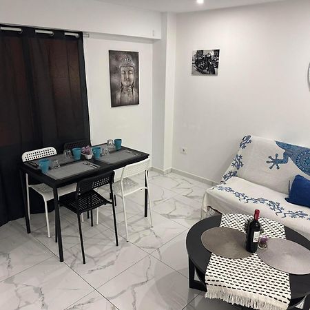 Heart Of Los Cristianos Modern Apartment Close To The Sea In Tenerife Exteriör bild