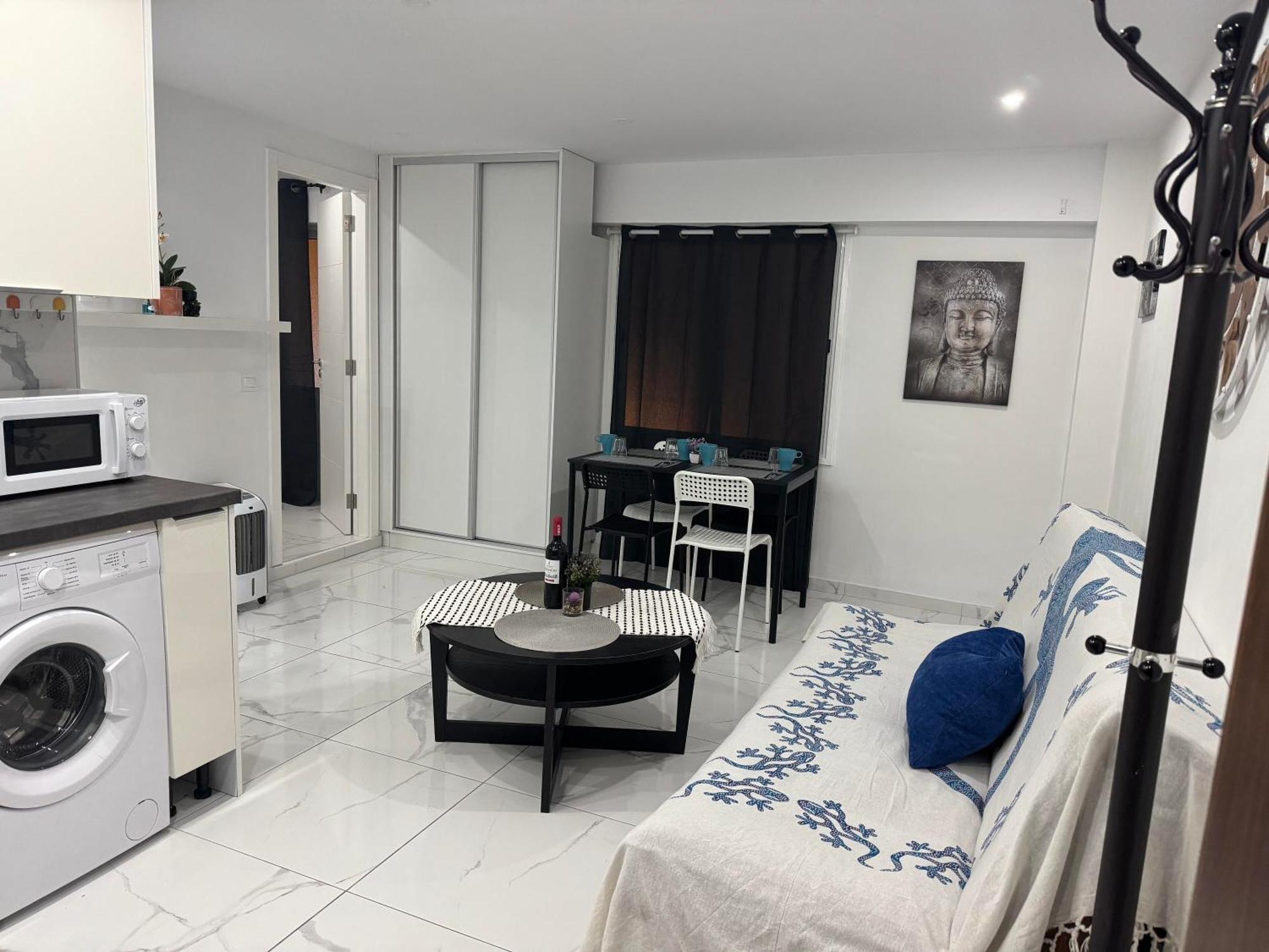 Heart Of Los Cristianos Modern Apartment Close To The Sea In Tenerife Exteriör bild